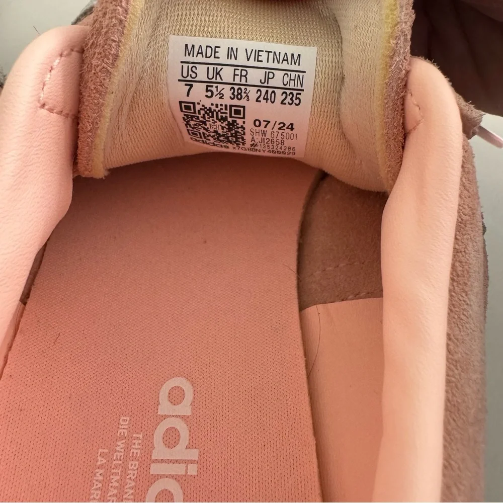 Adidas Bermuda Women’s suede sneaker Pink size 7 - Picture 6 of 6
